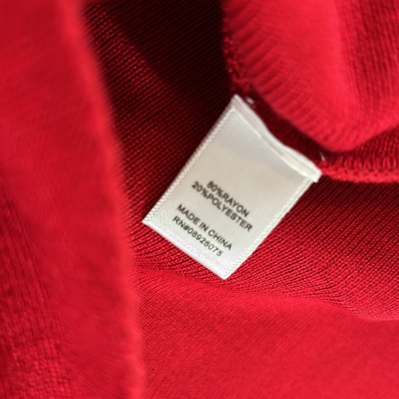 Sexy red sweater ❤️ - Picture 8 of 8